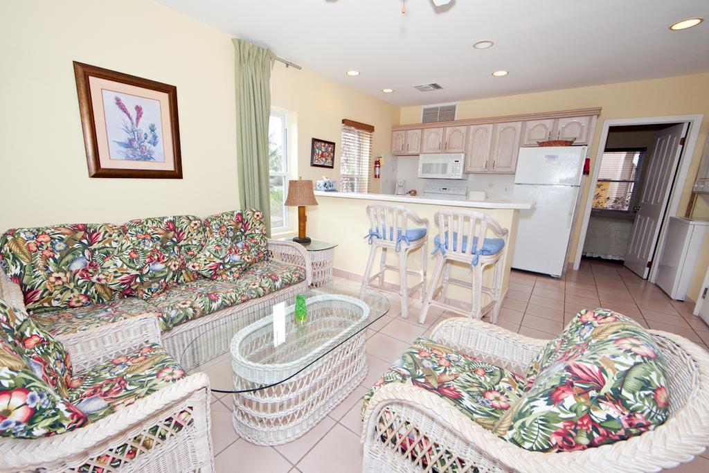 Northwest Point Resort Wheeland Room photo